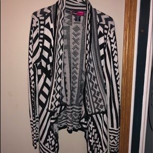 Fashionable cardigan